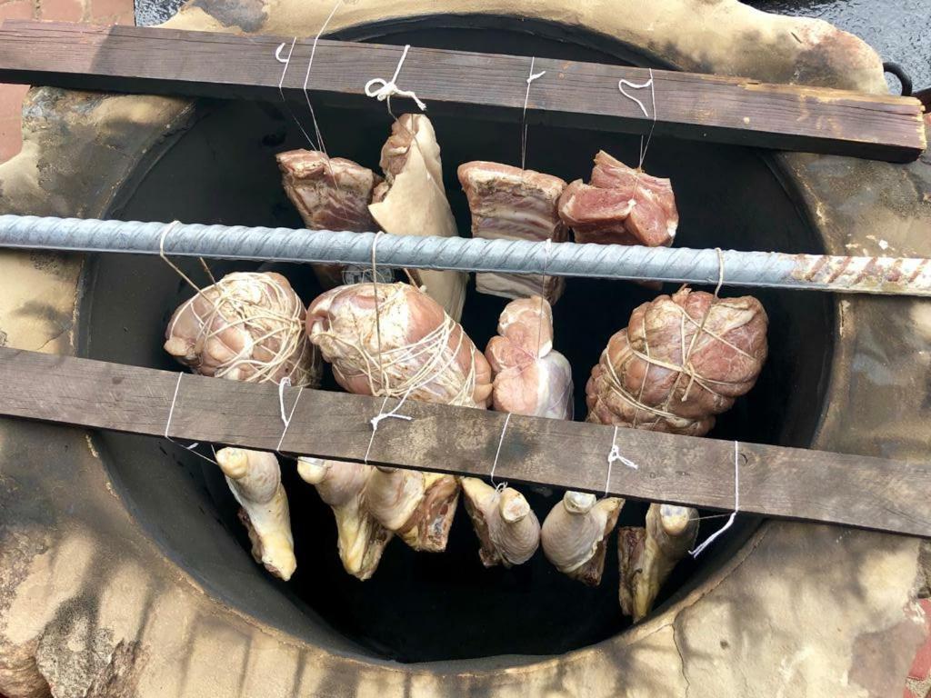 Dom Nad Stawem Przy Lesie Daire Burkat Dış mekan fotoğraf